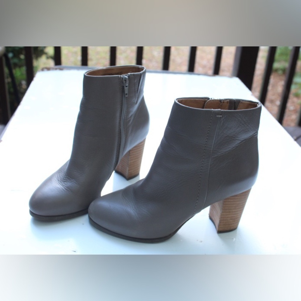 Vionic ankle boots - Picture 11 of 13